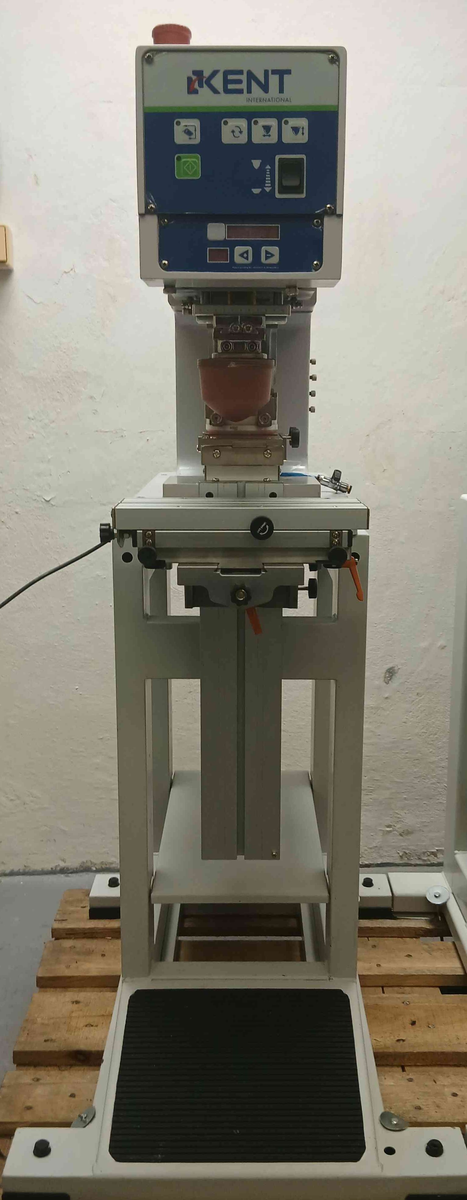 Hlavní pohled na stroj